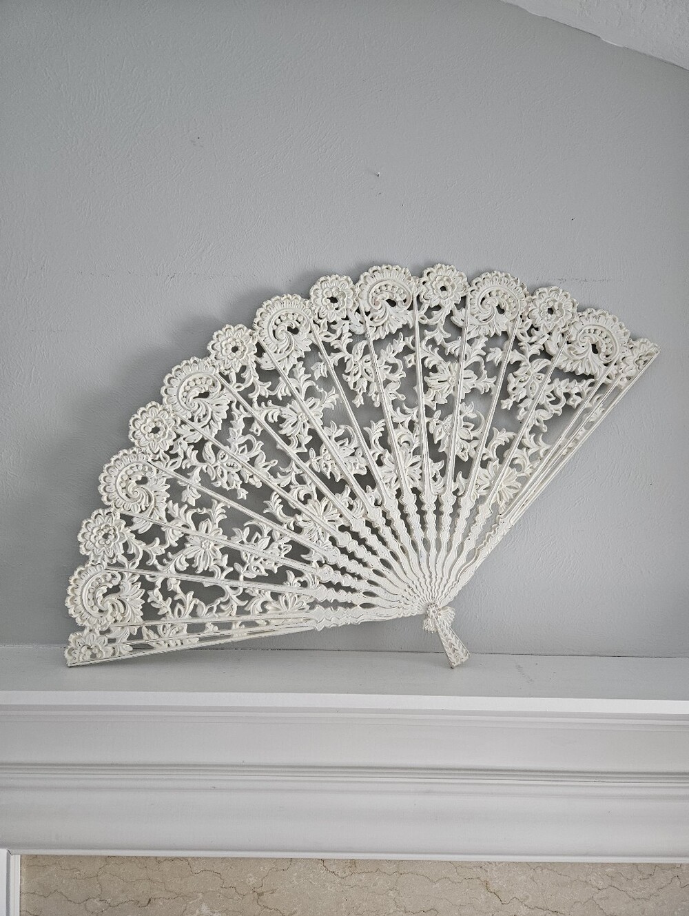 Vintage Burwood Products #4402 Large Off White Ornate Fan Wall Sculpture Art
